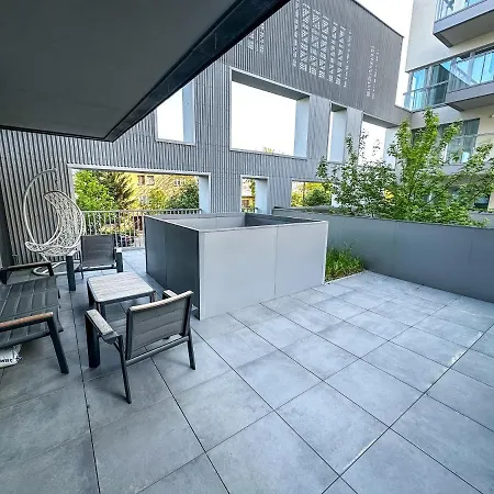 Vip Wola Apartman *
